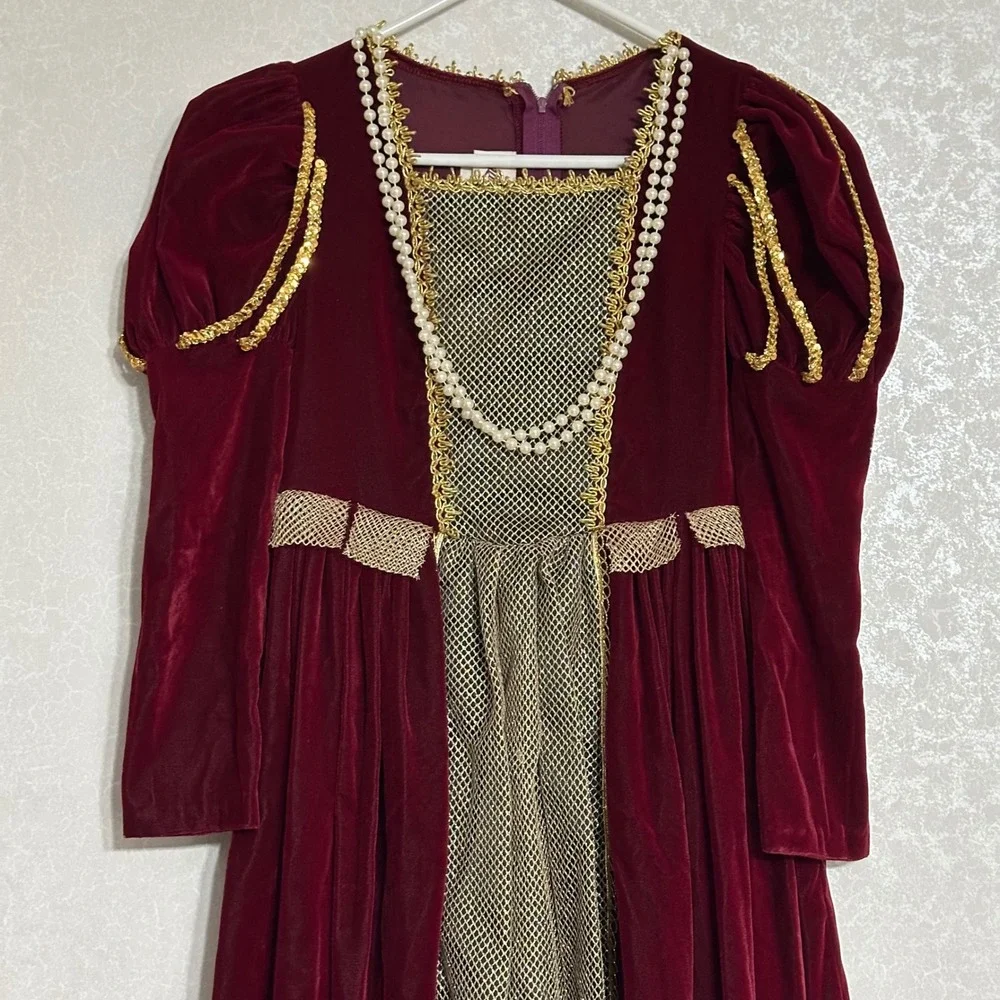 Storybook Heirlooms Medieval Renaissance Velvet Gold Mesh Gown Burgundy Girls M